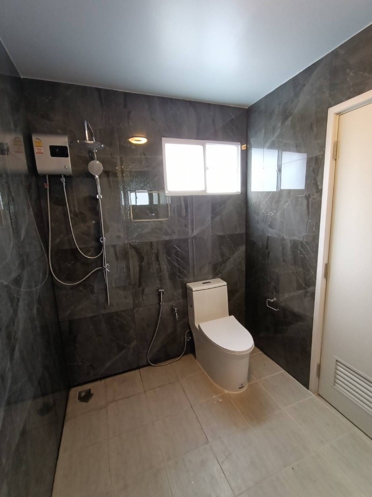 ขายทาวน์เฮาส์ 2 ชั้น วิลเลต ไลท์ พัฒนาการ38 หลังมุม เฟอร์ครบพร้อมอยู่ (N.1026)