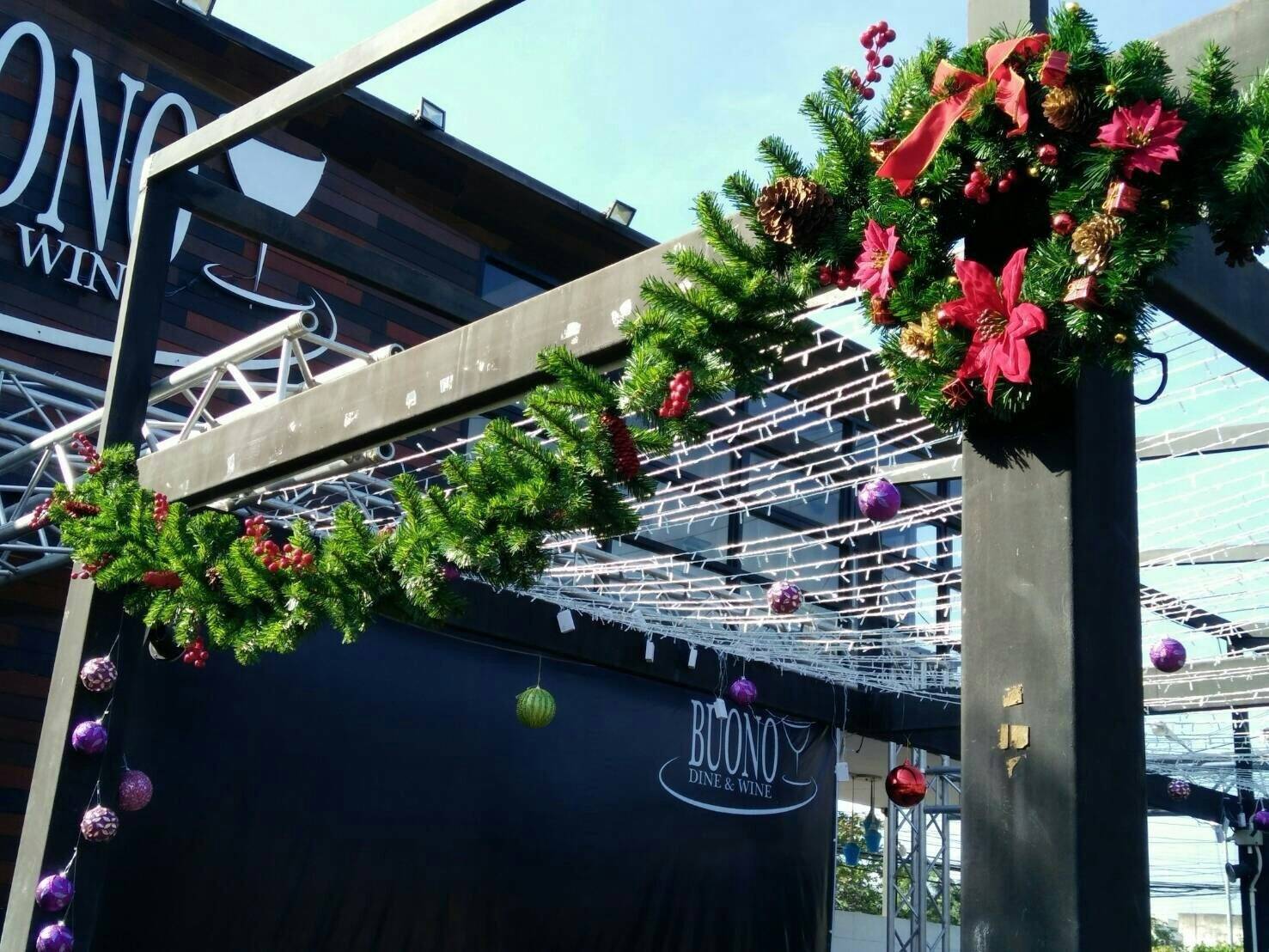 สายสนคริสต์มาสตกแต่งเขียว ขนาด2.7เมตรTOP GARLAND.