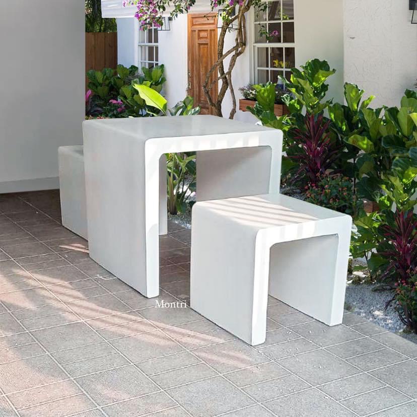 โต๊ะสนามมินิมอล มีผิวสัมผัสที่เนียนเรียบ มีขนาดที่กระทัดรัด เหมาะสำหรับทุกพื้นที่ วัสดุเป็นปูนซีเมนต์เสริมเหล็ก มีความแข็งแรง คงทนใช้งานได้ในระยะยาว