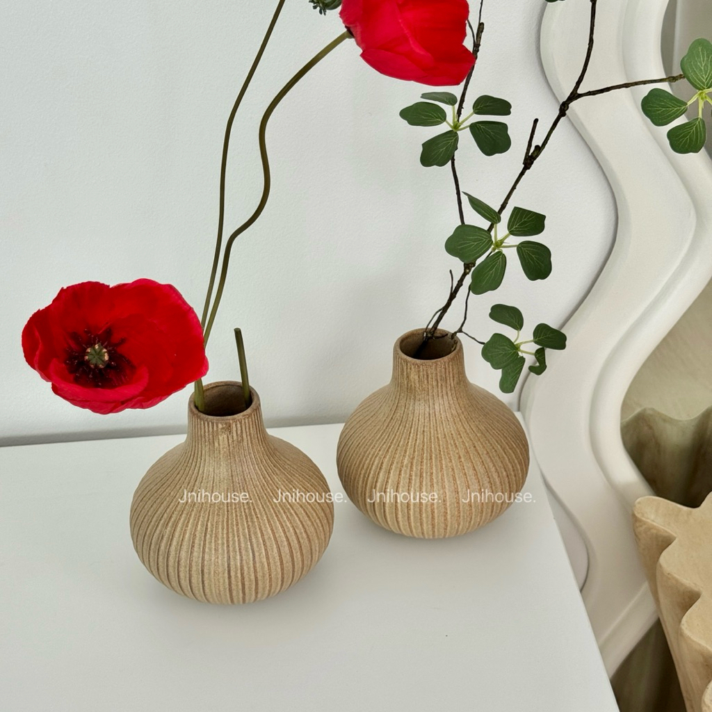 [พร้อมส่ง] Jnihouse : แจกันเซรามิกกลม (flower vase) ไม่รวมดอกไม้