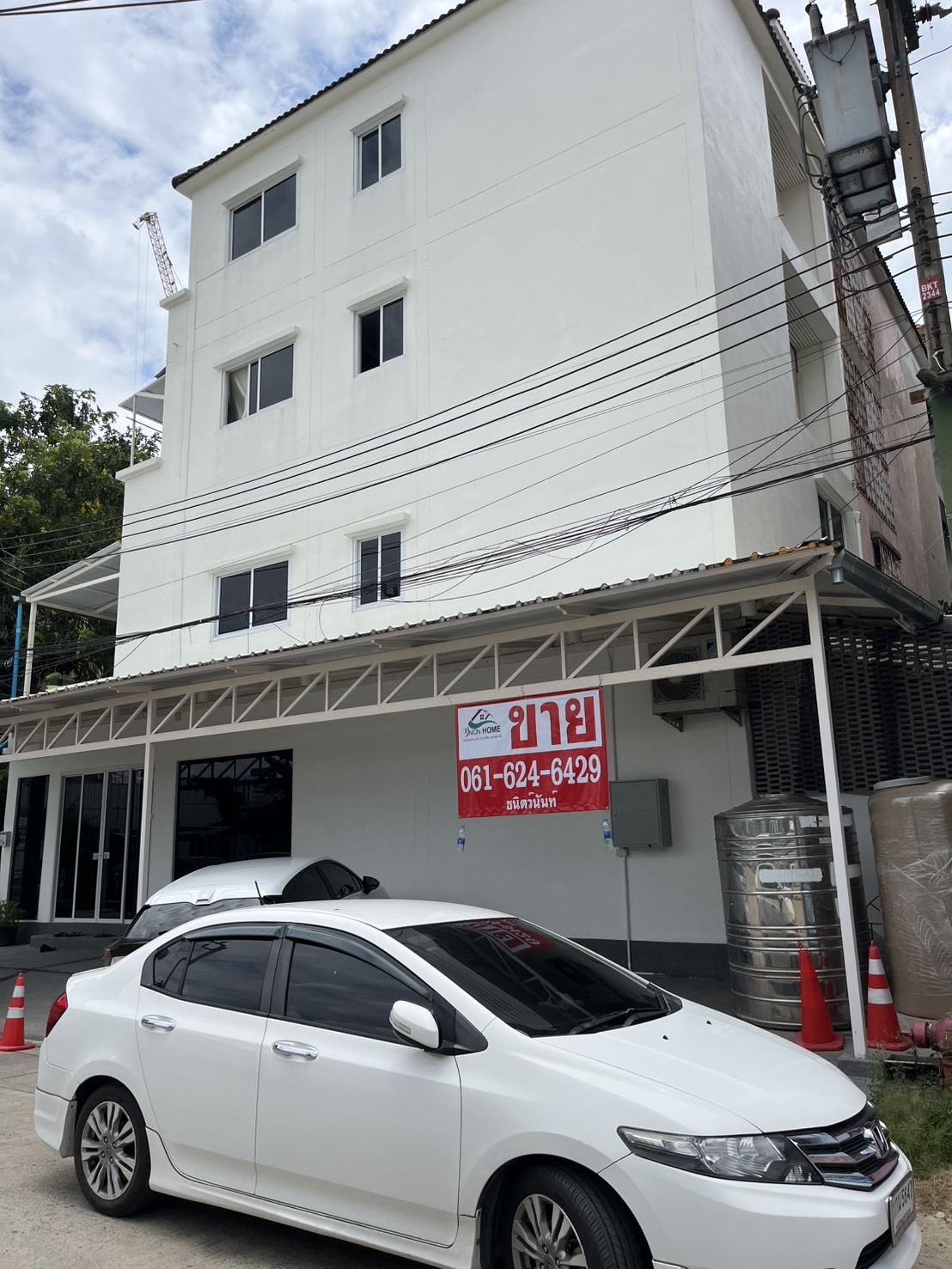 ขายตึกแถว 4 ชั้น ซอยศรีนครินทร์ 40 รีโนเวทใหม่ ราคาสุดคุ้ม เพียง 7.2 ล้านบาทเท่านั้น (N.1803)