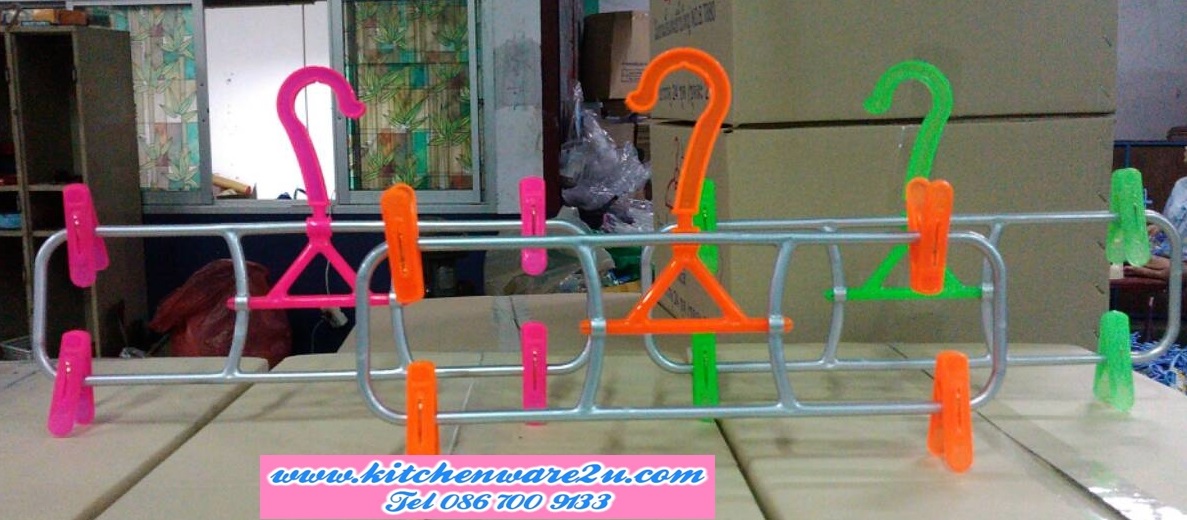 P07978 ไม้แขวน ดีไซน์ญี่ปุ่น แขวนหนักได้ ขายยกลัง (ราคาส่งต่อ 2 ลัง : 48 อัน:เฉลี่ย 15 บ/อัน)