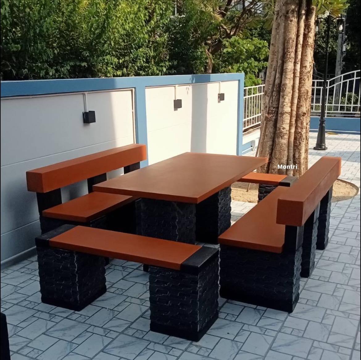 ชุดโต๊ะสนามกลางแจ้ง ดีไซน์ร่วมสมัย ขนาด 150 cm. นั่งได้ 8 ท่าน ทนแดด ทนฝน วัสดุปูนซีเมนต์เสริมเหล็ก