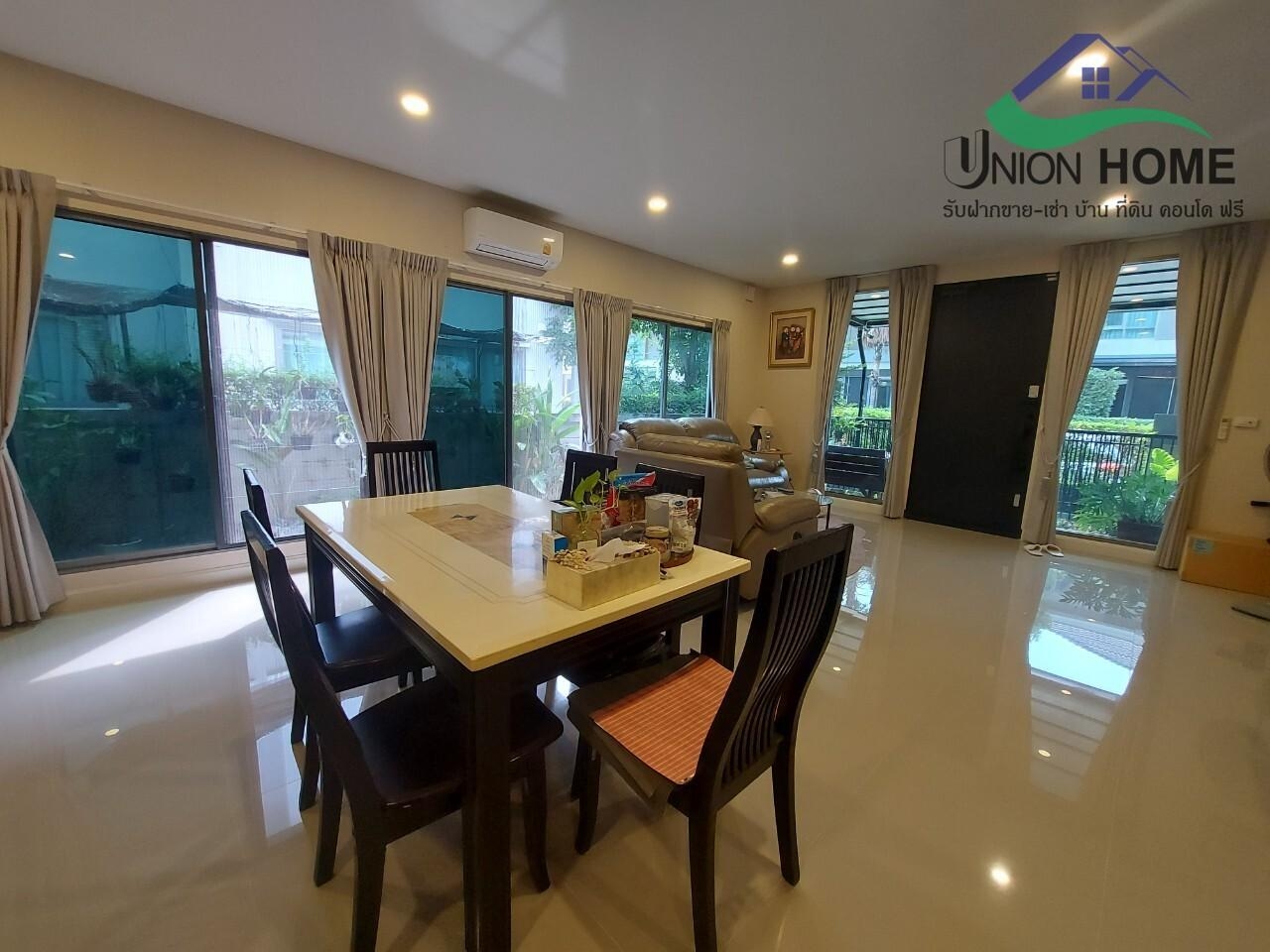 ขายบ้านเดี่ยว 2 ชั้น หมู่บ้านเพอร์เฟคเพลส พระราม9-กรุงเทพกรีฑา เขตลาดกระบัง (N.1519)