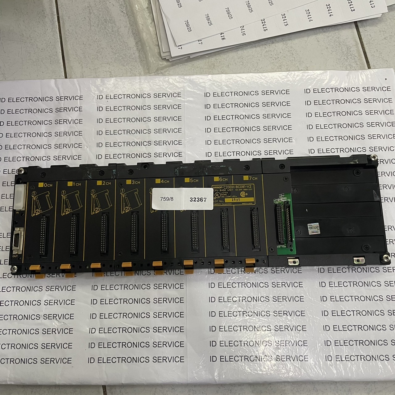 PLC " OMRON " MODEL : C200H-BC081-V2