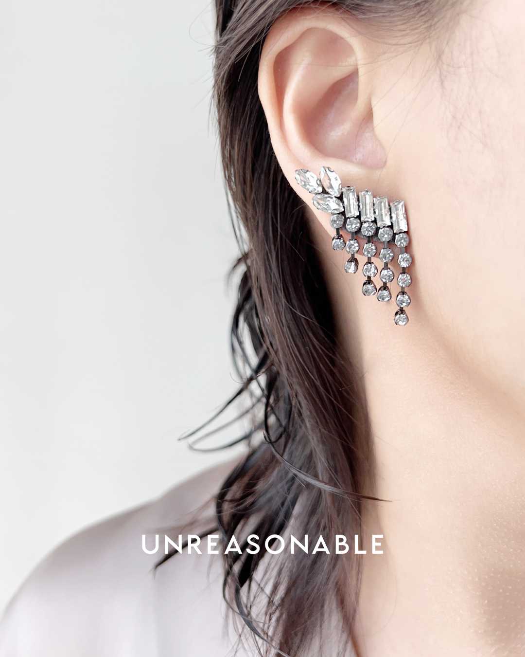 ต่างหู Crystal ต่างหูคลิป ต่างหูก้านเงินแท้ น้ำหนักเบา สวยใส่สบาย UA0793-01 Unreasonable Accessories