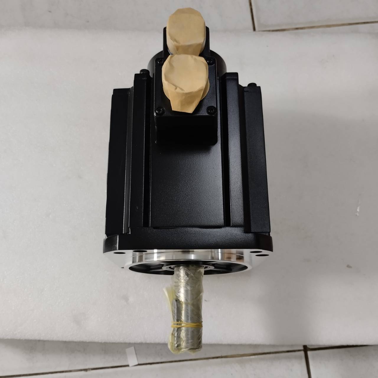 SERVO MOTOR " PANASONIC " MODEL : MHME152GCG