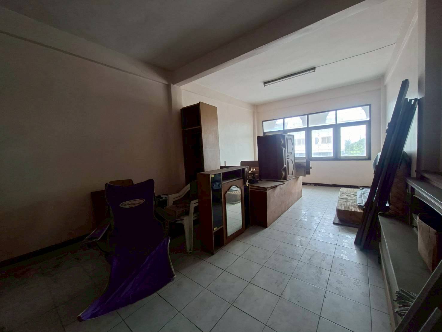 ให้เช่าอาคารพาณิชย์ 2 คูหา ติดถนนเฉลิมพระเกียรติ ใกล้ซีคอนสแควร์ ศรีนครินทร์ (N.1858)