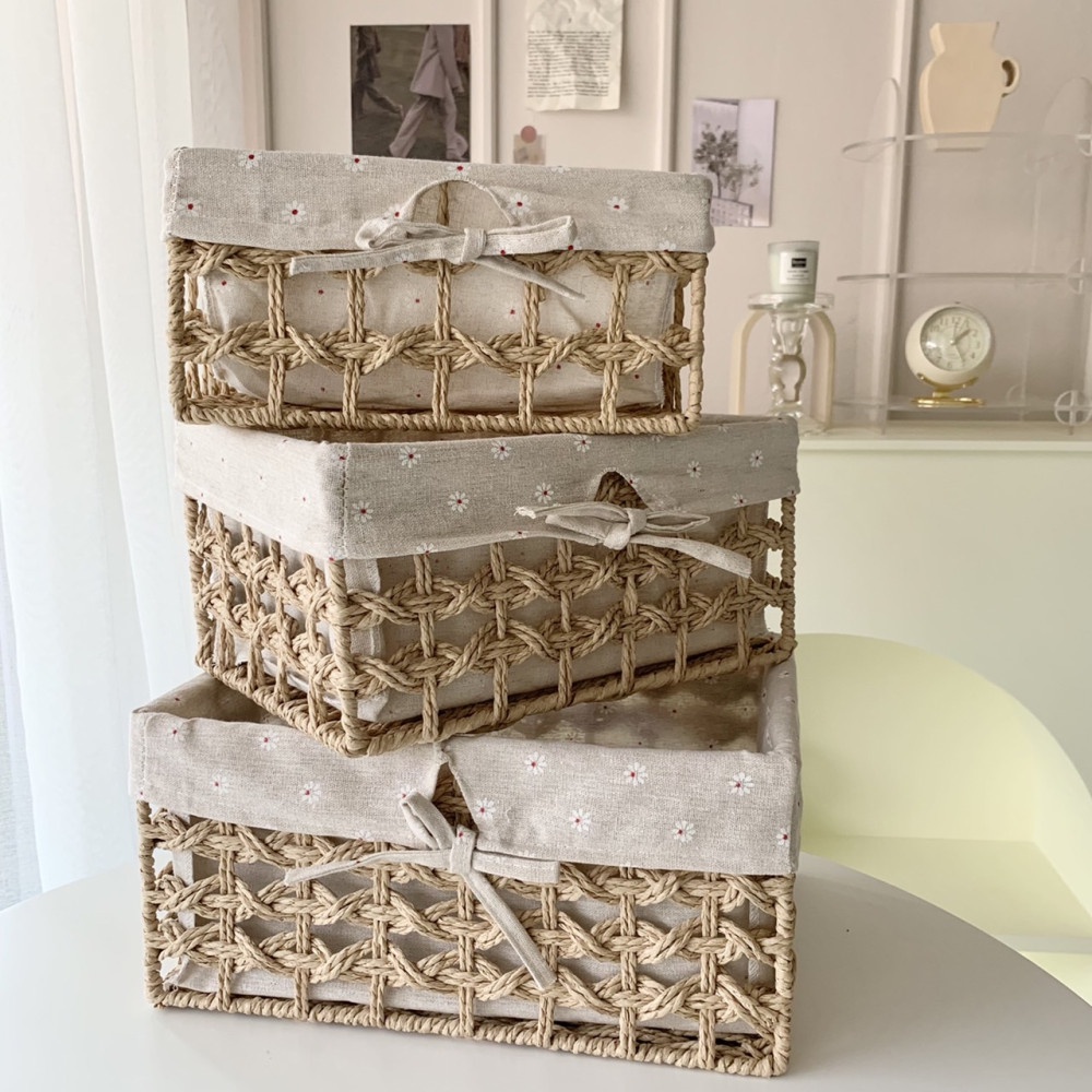 [พร้อมส่ง] Jnihouse : ตะกร้าสาน พร้อมผ้าลายลินินลายดอกไม้ (มีให้เลือก 3 ขนาด) กล่องใส่ของ ตะกร้าใส่ของ