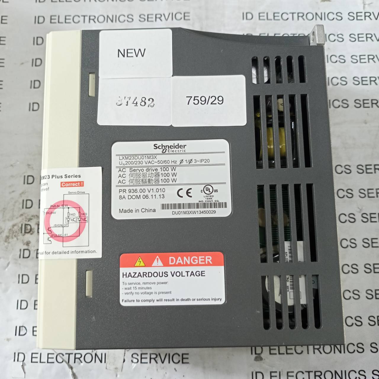 SERVO DRIVE " SCHNEIDER " MODEL : LXM23DU04M3X