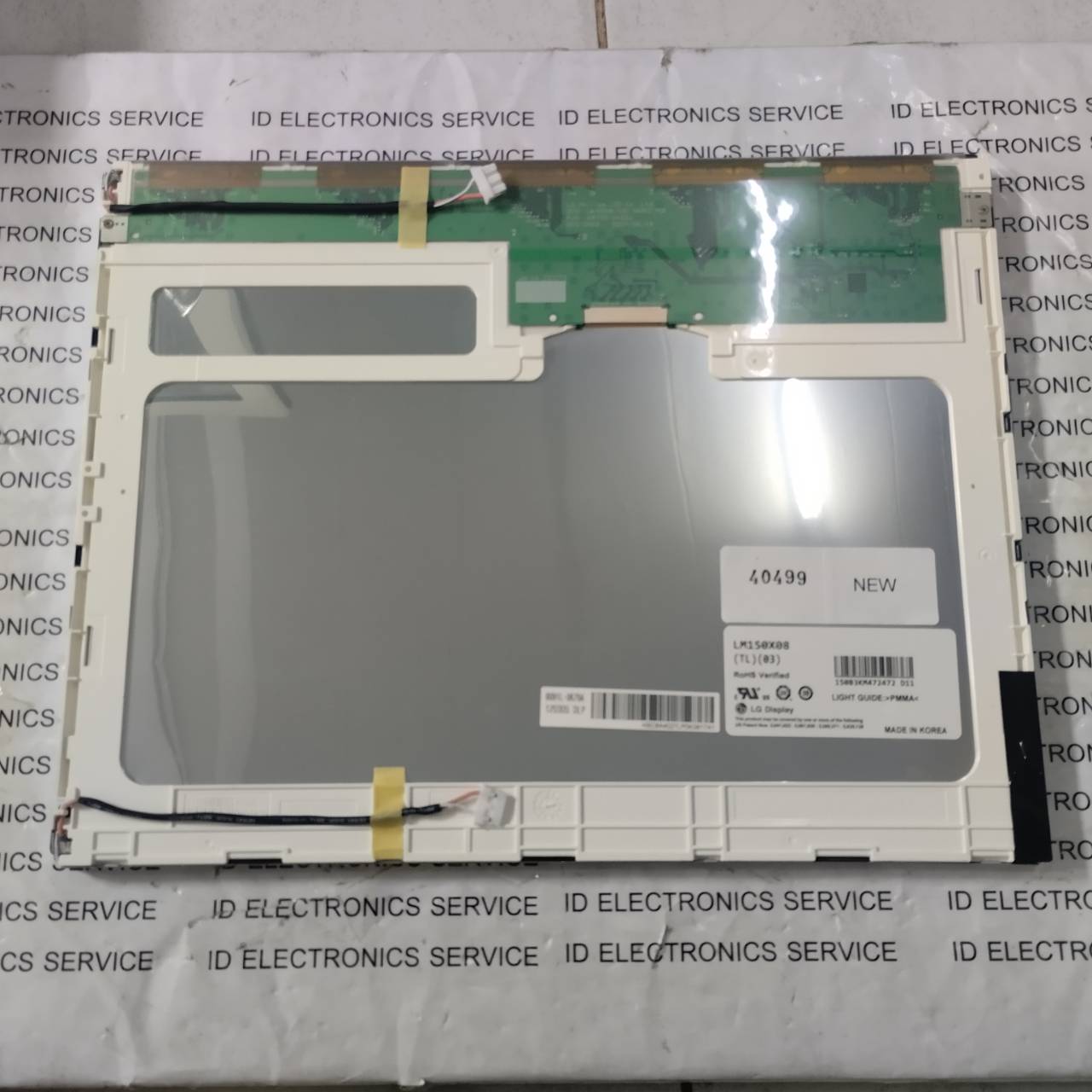LCD PANEL " LG PHILIPS " MODEL : LM150X08(TL)(03)
