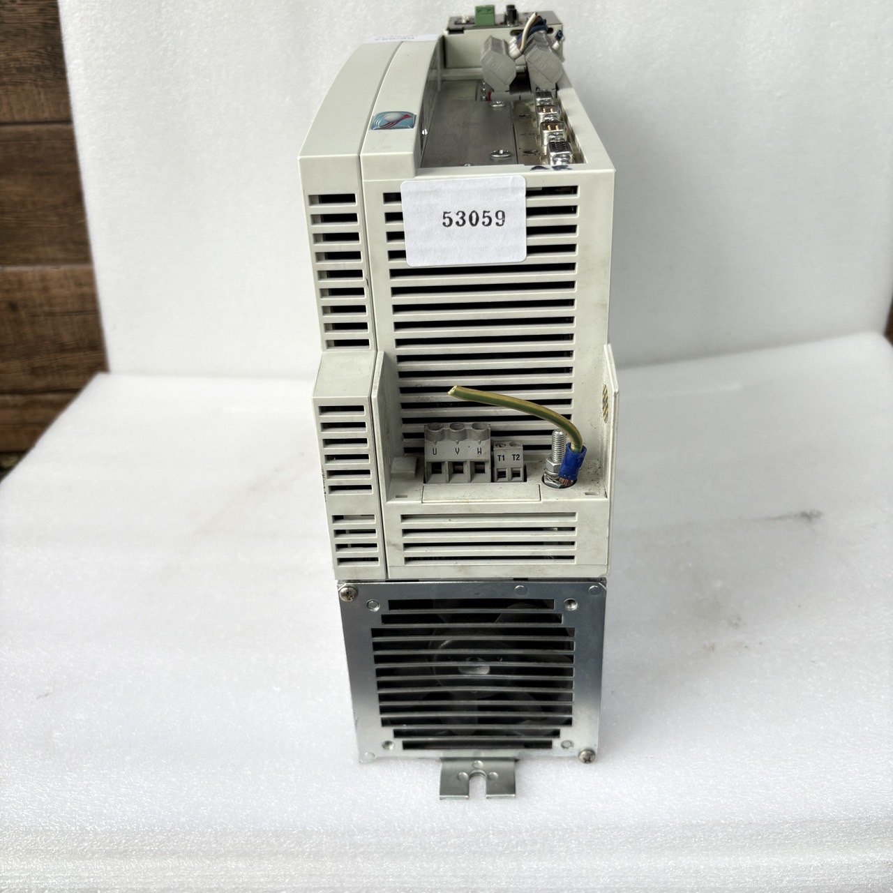 SERVO DRIVE " LENZE " MODEL : EVS9324-ES