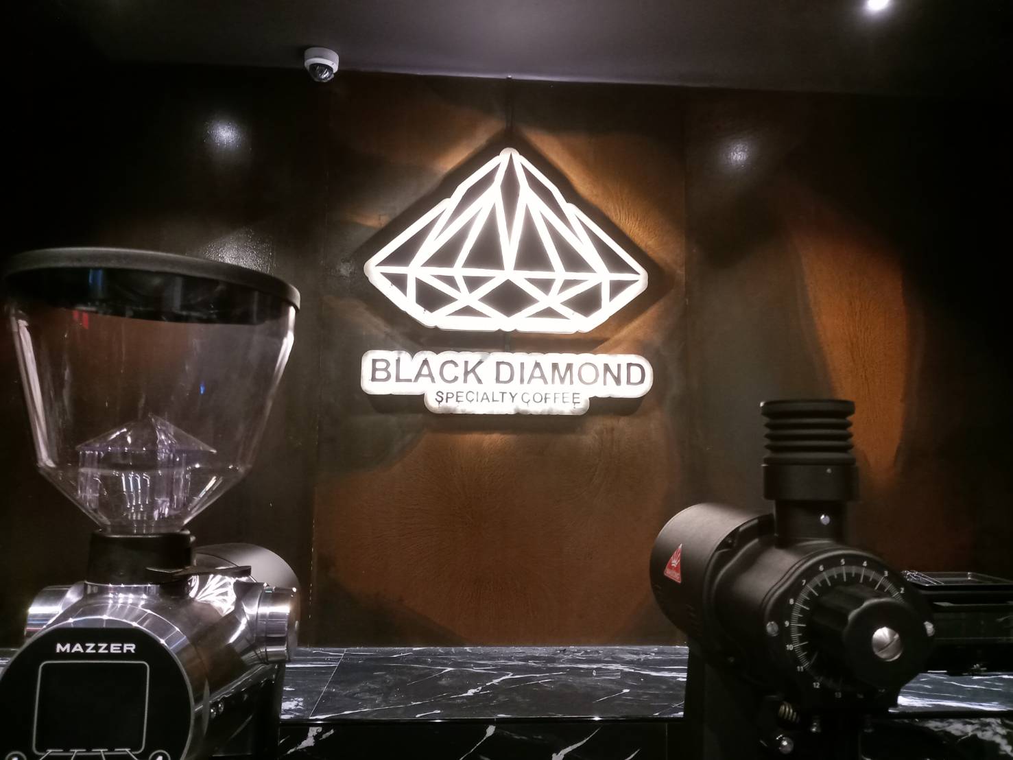 #ป้ายอักษรไฟออกหลัง