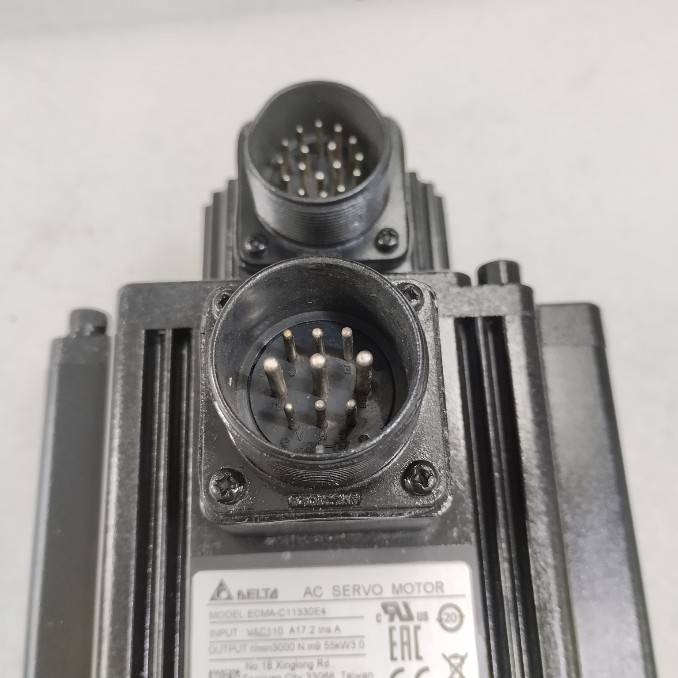SERVO MOTOR " DELTA " MODEL : ECMA-C11330E4