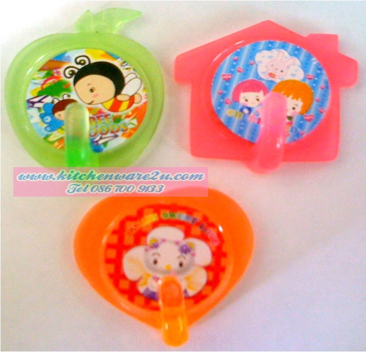 P07688 ขอแขวนการ์ตูน น่ารัก สีสดใส No.24 ราคาส่งต่อ 12 โหล : 144 อัน:เฉลี่ย 3 บาท ต่ออัน