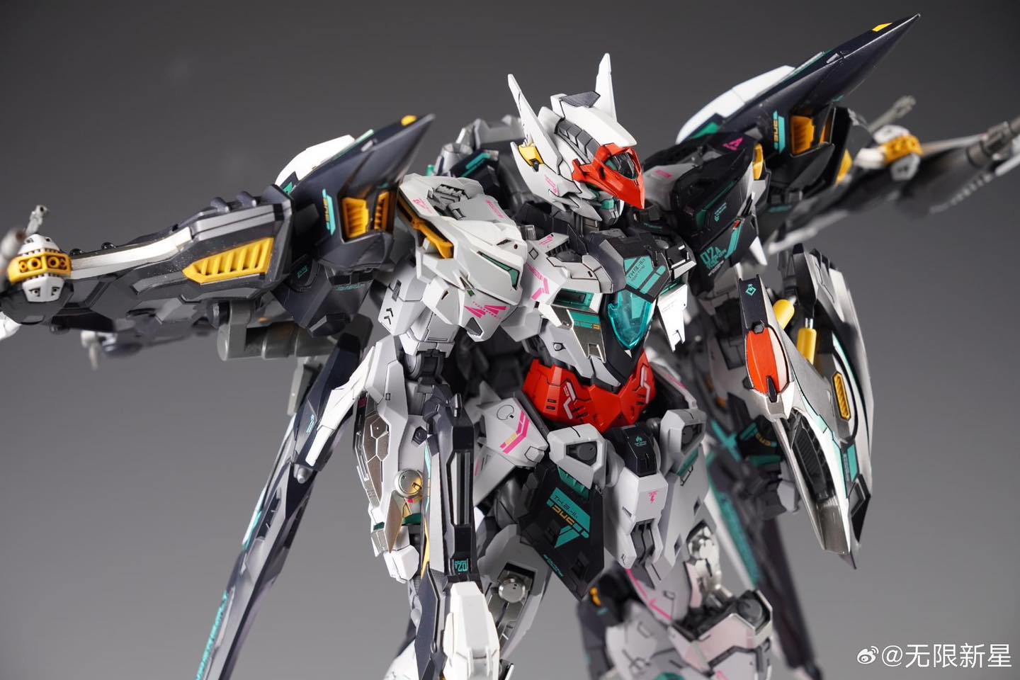 (MG) 1/100 In Era+ Thunderbolt 2.0 with Manta Ray Equipment [Infinite Dimension]