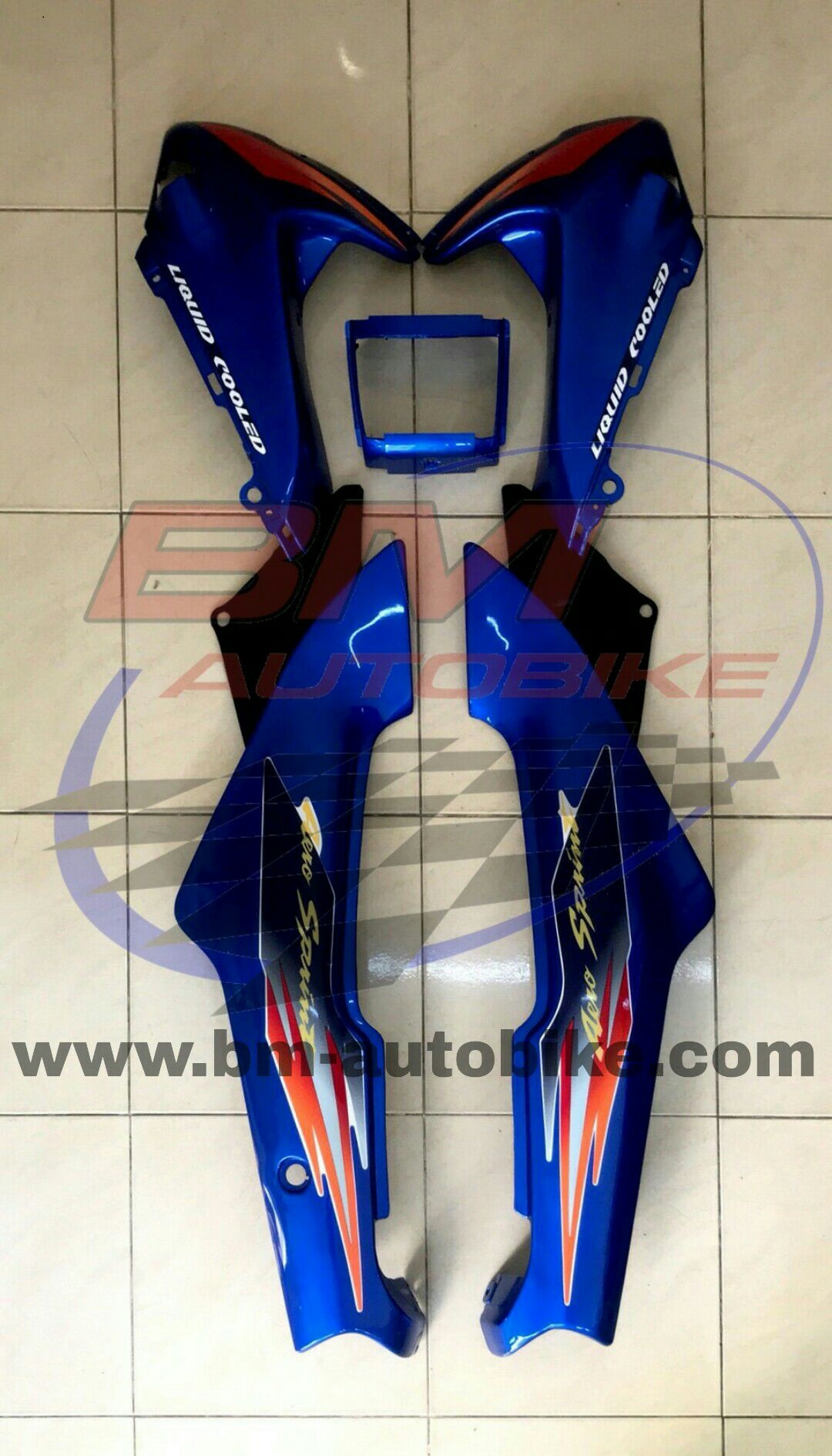 ชุดสี BEAT ครึ่งคันไม่รวมบังโคลนหน้า สีน้ำเงิน 2,500 กรัม