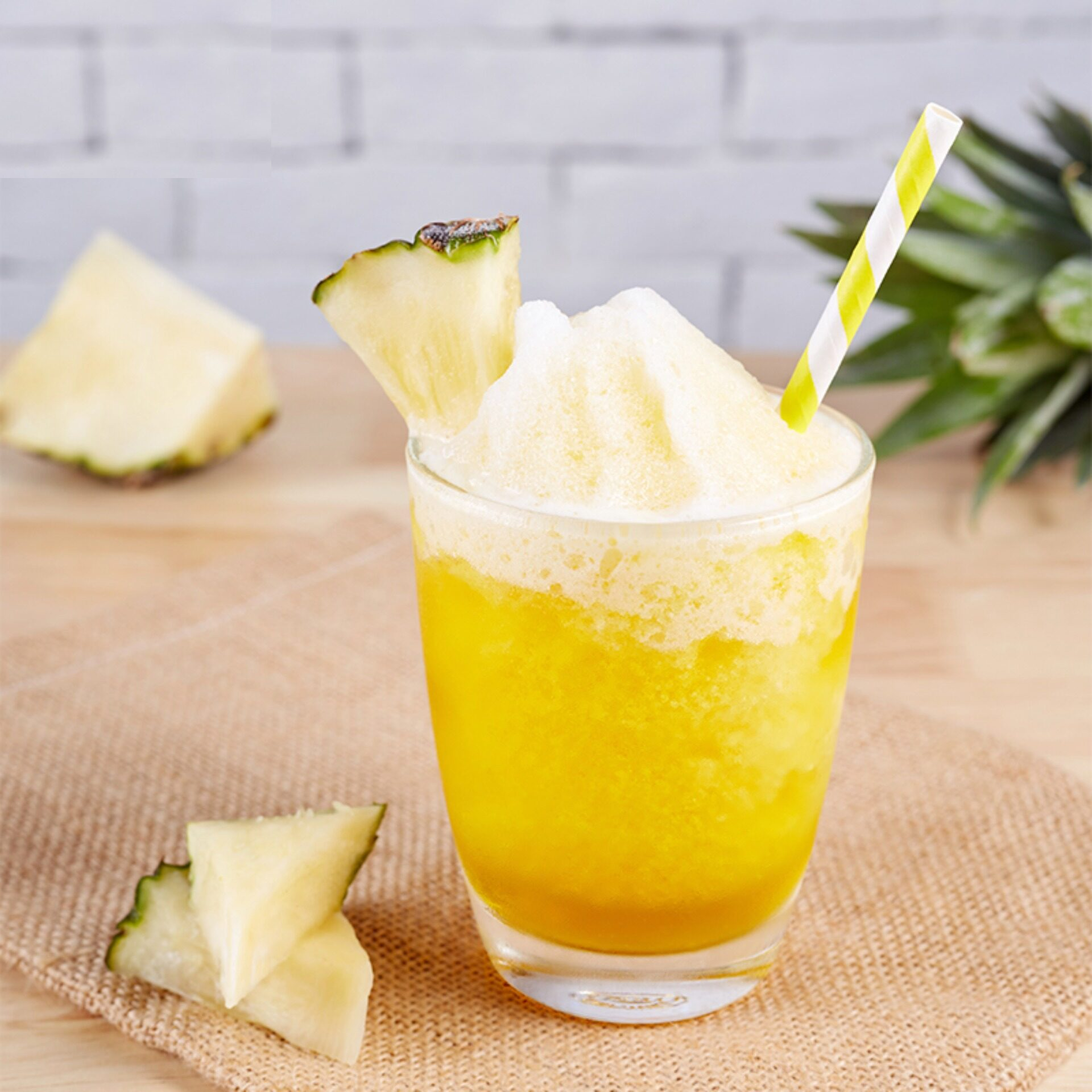 P10410 แก้วใส 9 ออนซ์ (7.7*7.7*9.6 cm) No.100209 (ราคาส่งต่อ 1 ลัง: 6 โหล:72 ใบ)