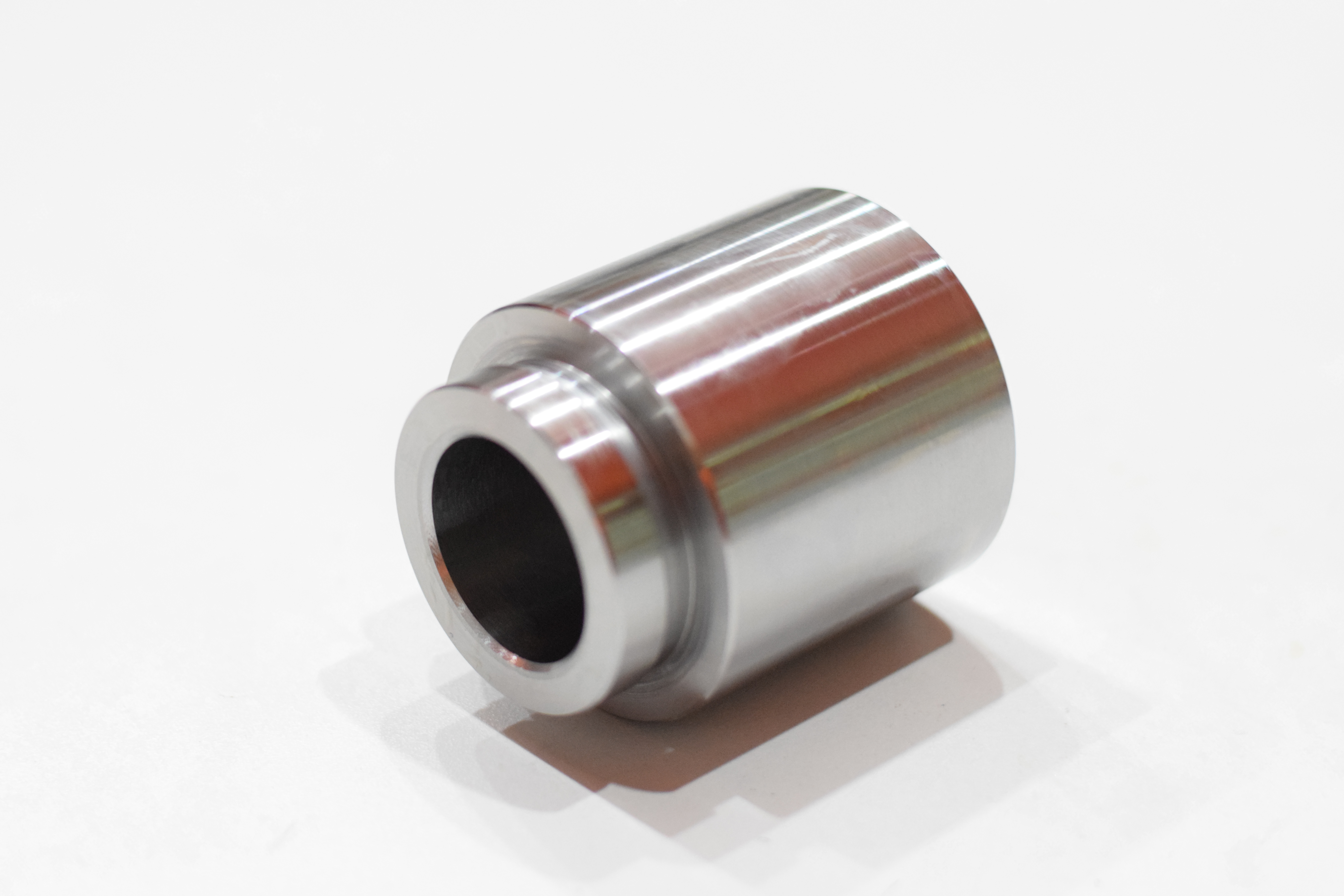 ลูกสูบดิสเบรค ISUZU NPK 120 แรง / อีซูซุ / 3PD-5320 / 8-94468-350-0 / ขนาด วงนอก 53.90 / สูง 60.60 (จำนวน 1 ชิ้น) (CALIPER PISTON)