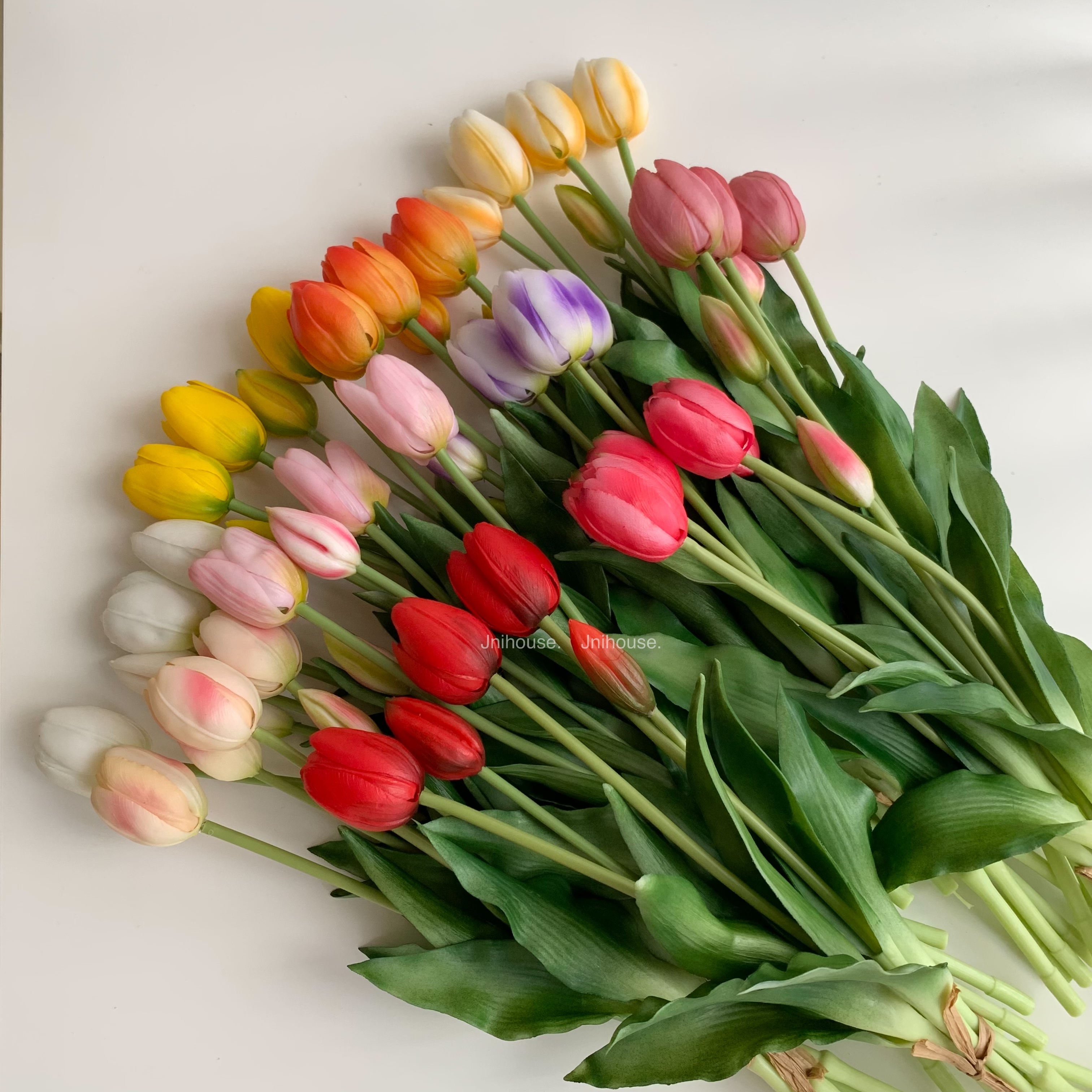 [พร้อมส่ง] Jnihouse : ทิวลิปปลอม ช่อดอกทิวลิป 5 ก้าน (Artificial Tulip Bouquet)