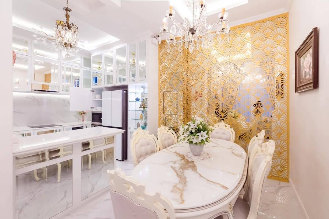 ให้เช่า พูลวิลล่า4ชั้น สวยมากพร้อม Home Bar คริสตัลวิลล์ ซอยประดิษฐ์มนูธรรม 19 ใกล้Central Eastville ค่าเช่า 129,000 บาท/เดือน (N.1545)