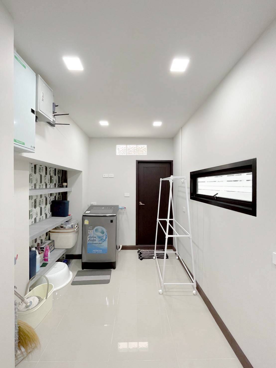 ให้เช่าทาวน์โฮม 3 ชั้น ใกล้หมู่บ้านนักกีฬาแหลมทอง บ้านรีโนเวทใหม่พร้อมอยู่ (N.1874)