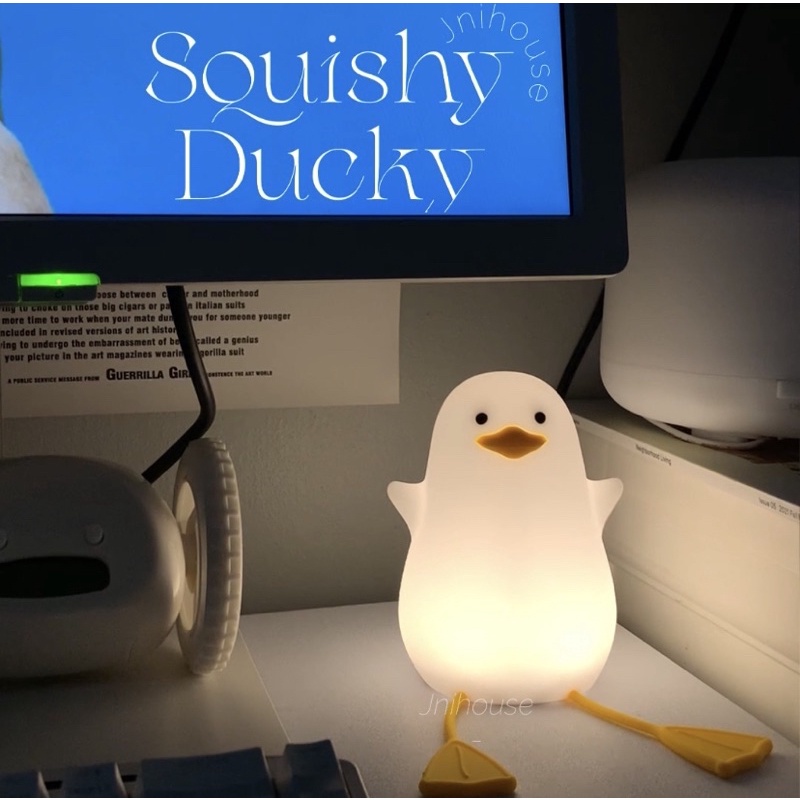 [พร้อมส่ง] Jnihouse : โคมไฟน้องเป็ดซิลิโคลนุ่ม Squishy Ducky Lamp