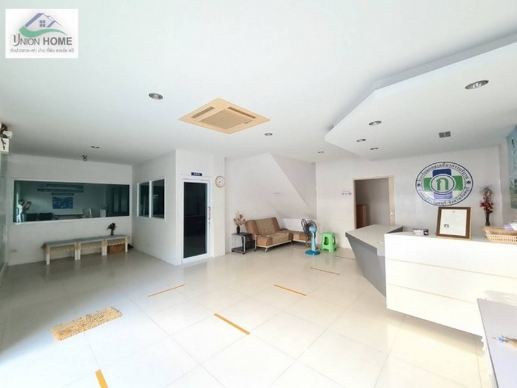 ขายตึกพานิชณ์ข้างโลตัสจันทบุรี (N.174)