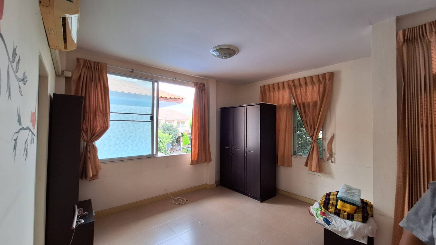 ขาย หมู่บ้านภัทรินทร์ 1 ติดถนนคู้บอน (ติดห้างแม็คแวลู่) (N.316)