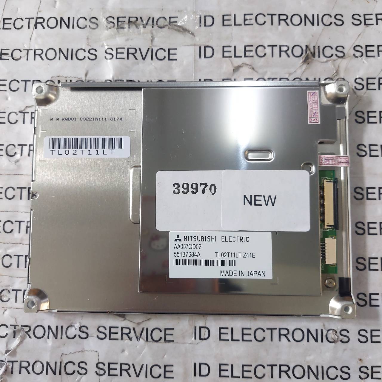 LCD PANEL " MITSUBISHI " MODEL : AA057QD02