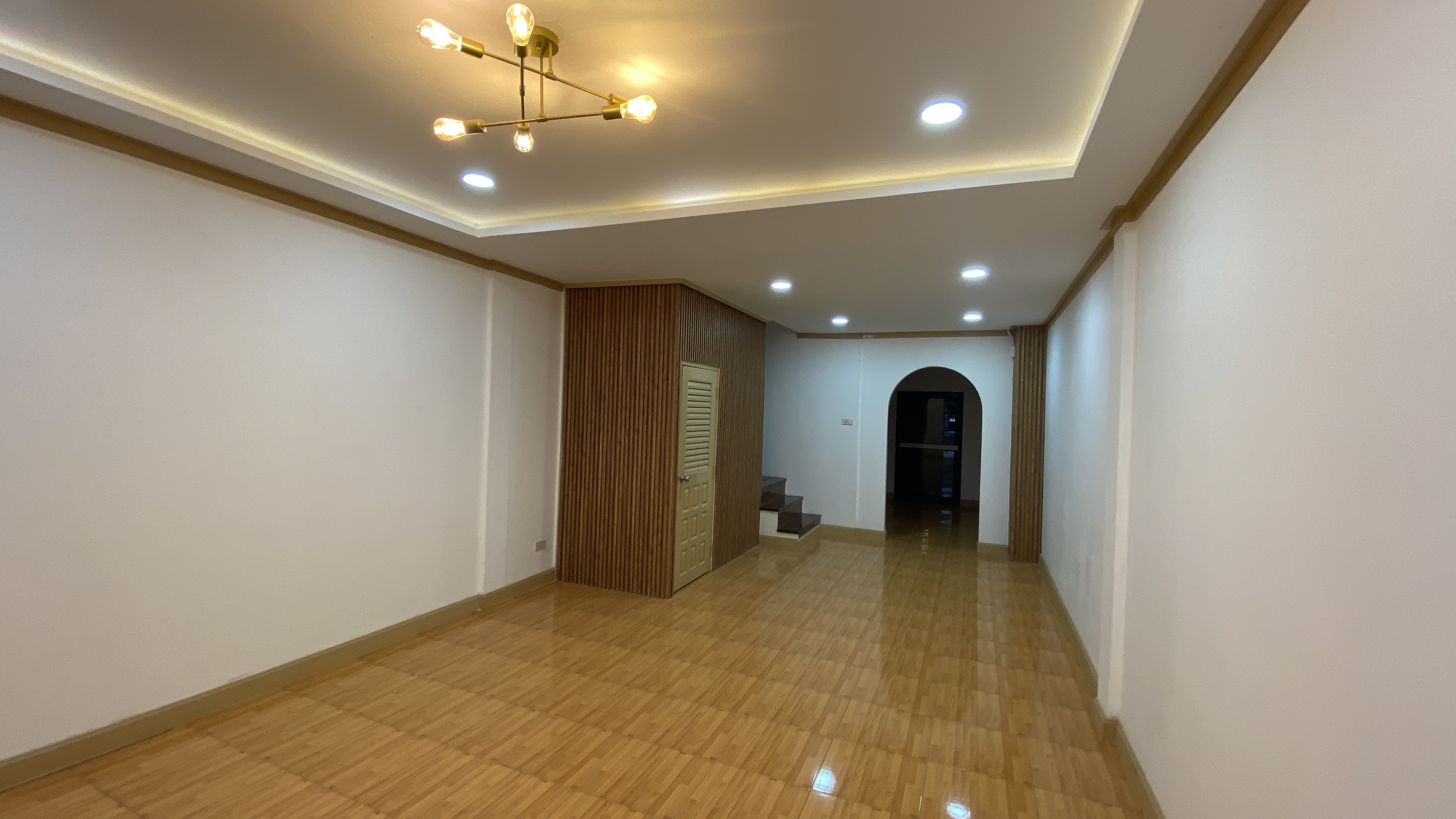 ขายทาวน์เฮ้าส์ 2 ชั้น หมู่บ้านเสนาวิลล่า84 แฮปปี้แลนด์ ใกล้เดอะมอลล์บางกะปิ (N.988)