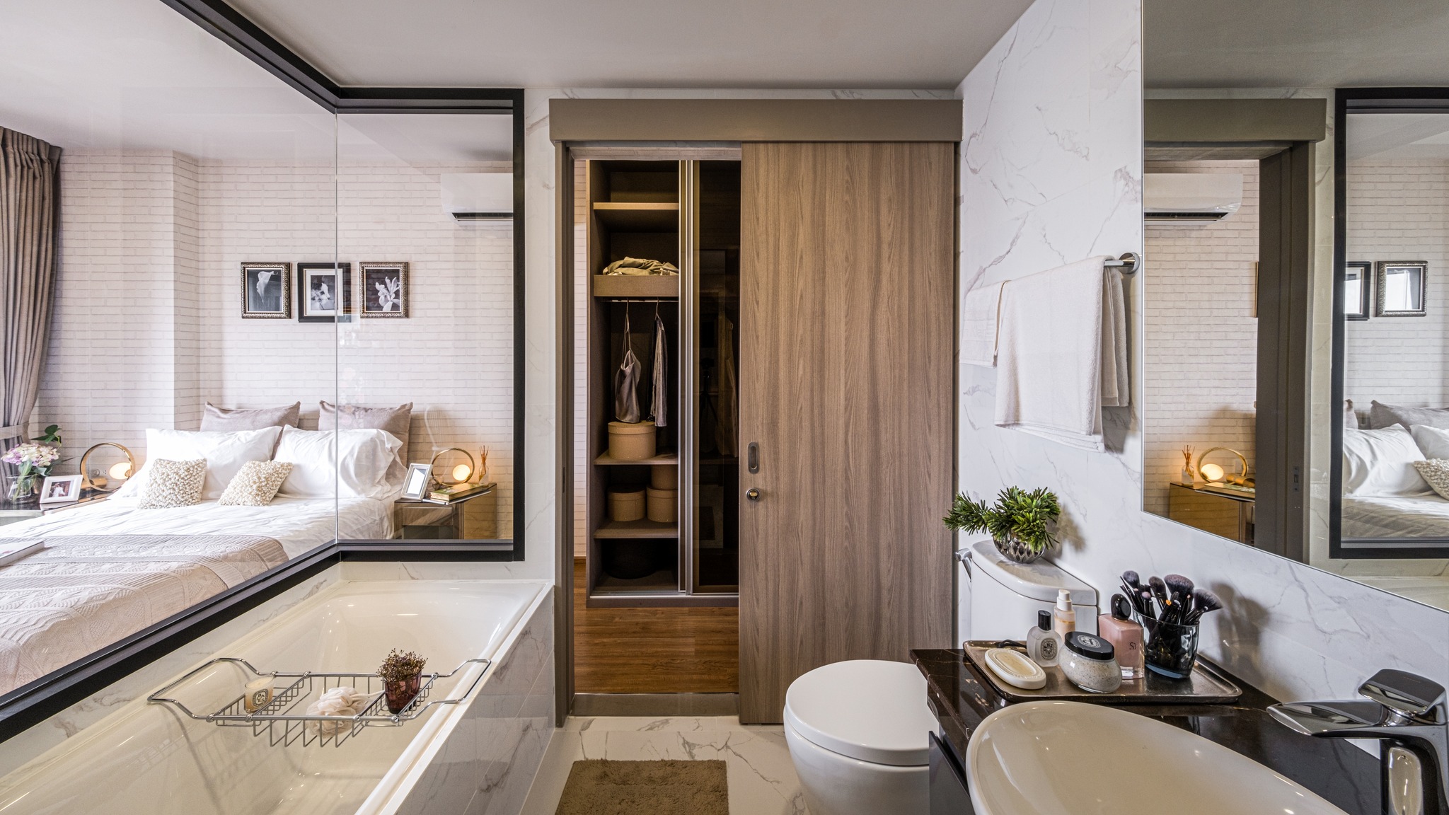 Cloud Thonglor–Phetchaburi Condominium Experience and prove for yourself the true value of location, luxury, and lifestyle — a high-end condominium offering over 4,000 sq.m. of full-facility common areas, the most comprehensive in this district.