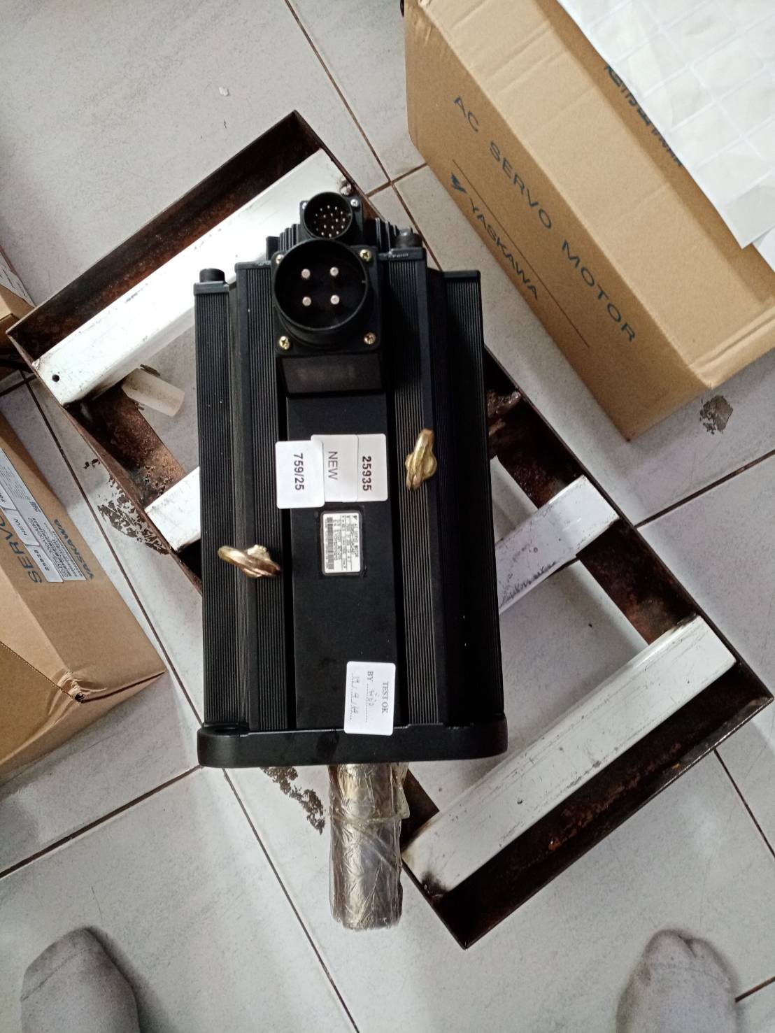 SGMGH-75ACA61 SERVO MOTOR "YASKAWA"