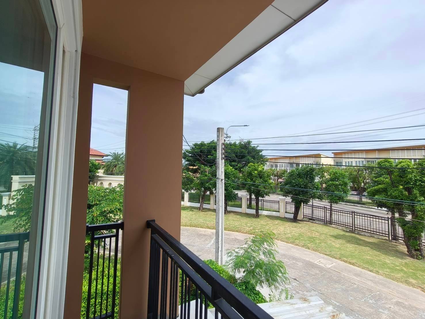 ขายบ้านเดี่ยวโกลเด้นวิลเลจ อ่อนนุช65หลังมุมพร้อมอยู่ (N1321)