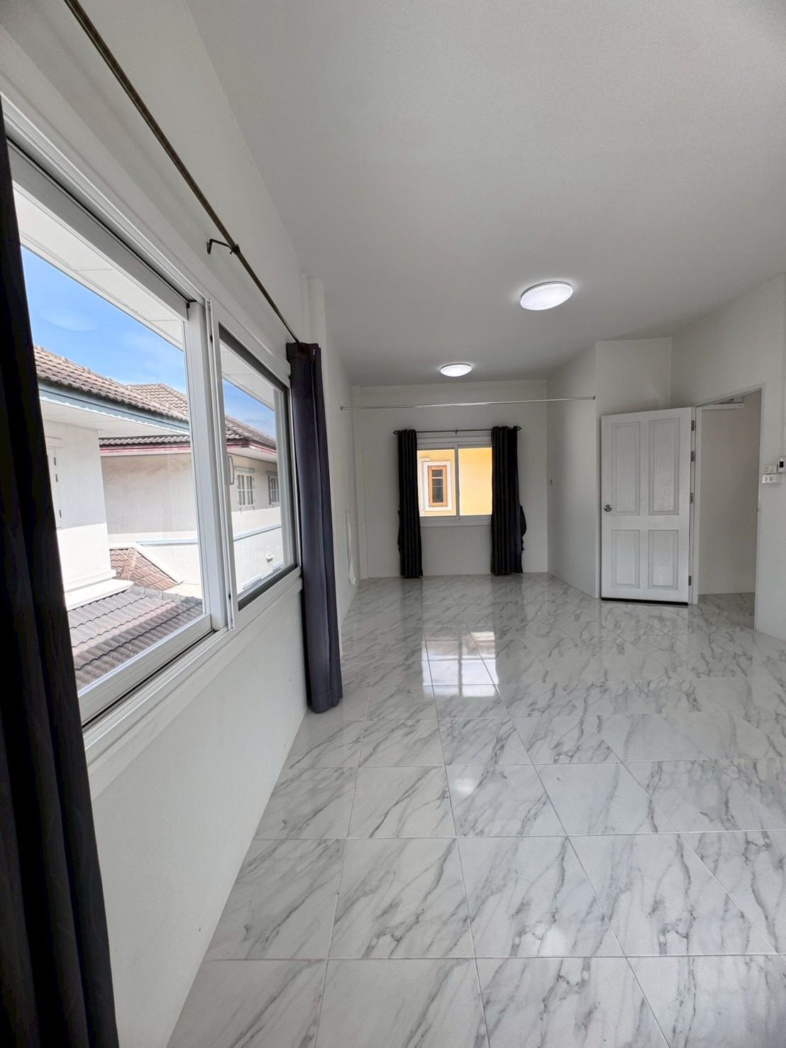 ขายบ้านเดี่ยว หมู่บ้าน บ้านฟ้าลากูน คลอง 2 ต่อเติมเต็มพื้นที่ (N.1909)