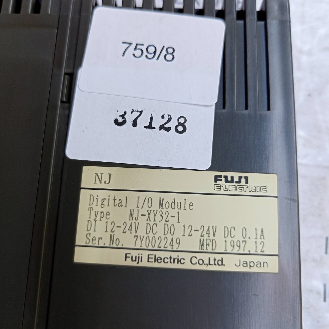 PLC " FUJI " MODEL : NJ-XY32-1