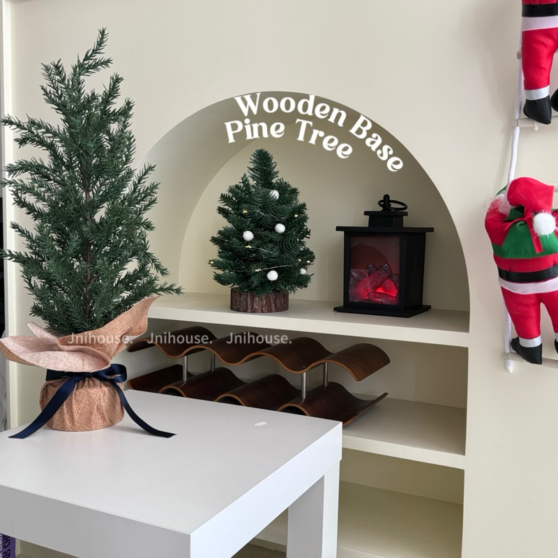 [พร้อมส่ง] ต้นคริสต์มาสพร้อมไฟประดับ (Wooden Base Pine Tree)