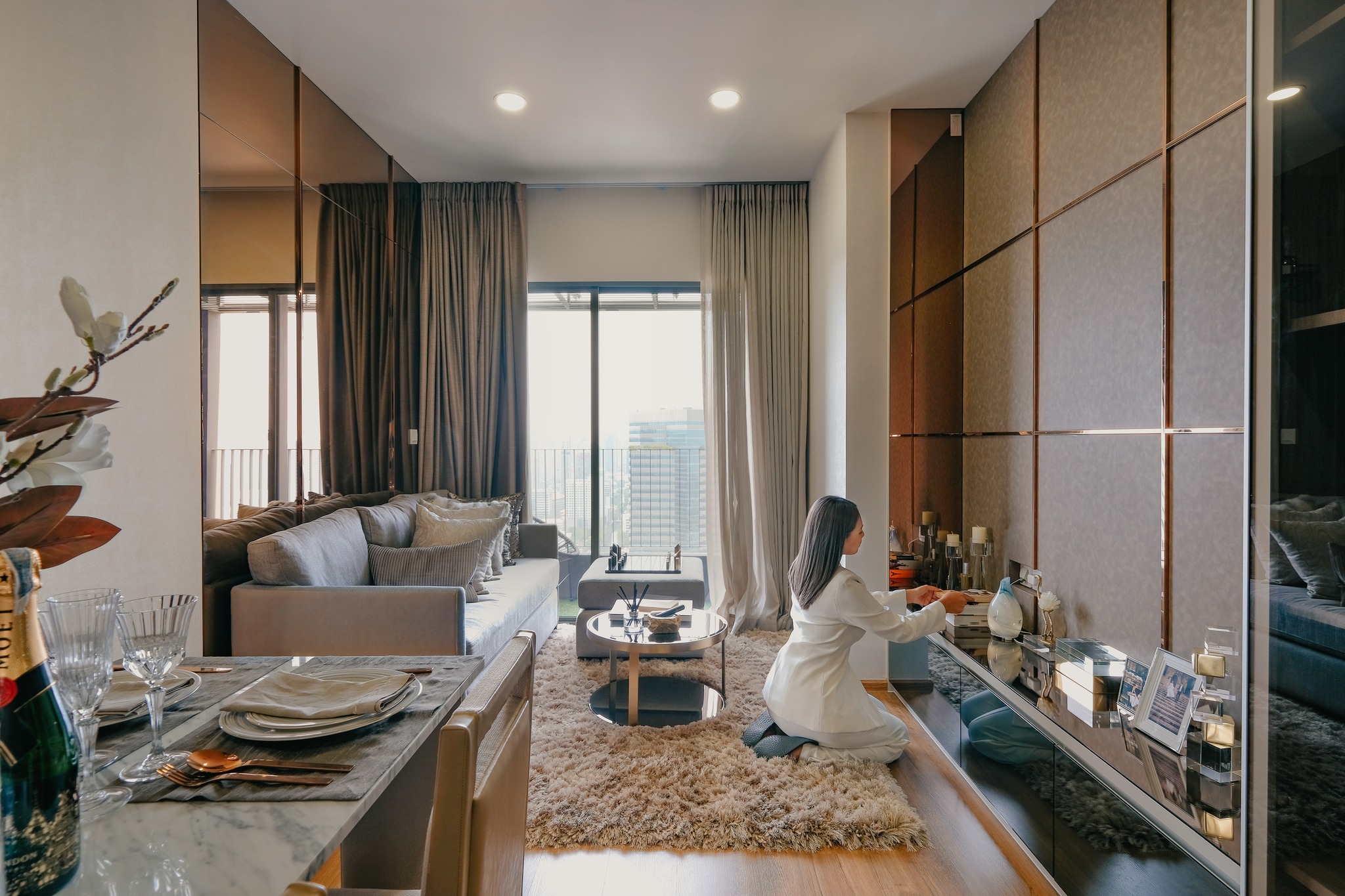 Cloud Thonglor–Phetchaburi Condominium Experience and prove for yourself the true value of location, luxury, and lifestyle — a high-end condominium offering over 4,000 sq.m. of full-facility common areas, the most comprehensive in this district.