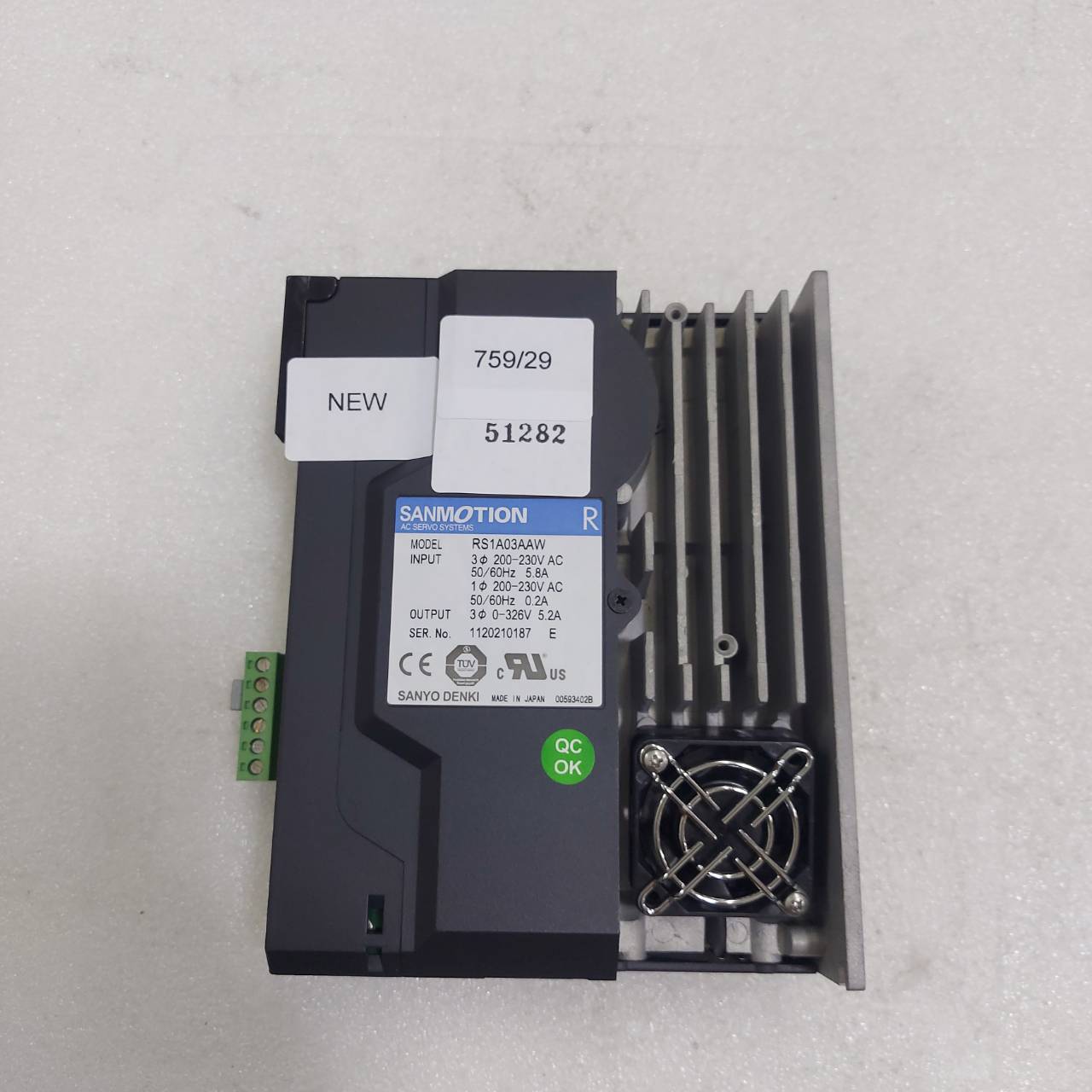 SERVO DRIVE " SANYO DENKI " MODEL : RS1A03AAW