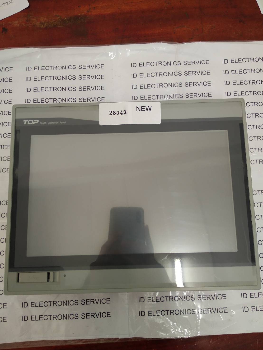 LCD TOUCH SCREEN " M2I " MODEL : XTOP10TW-UD