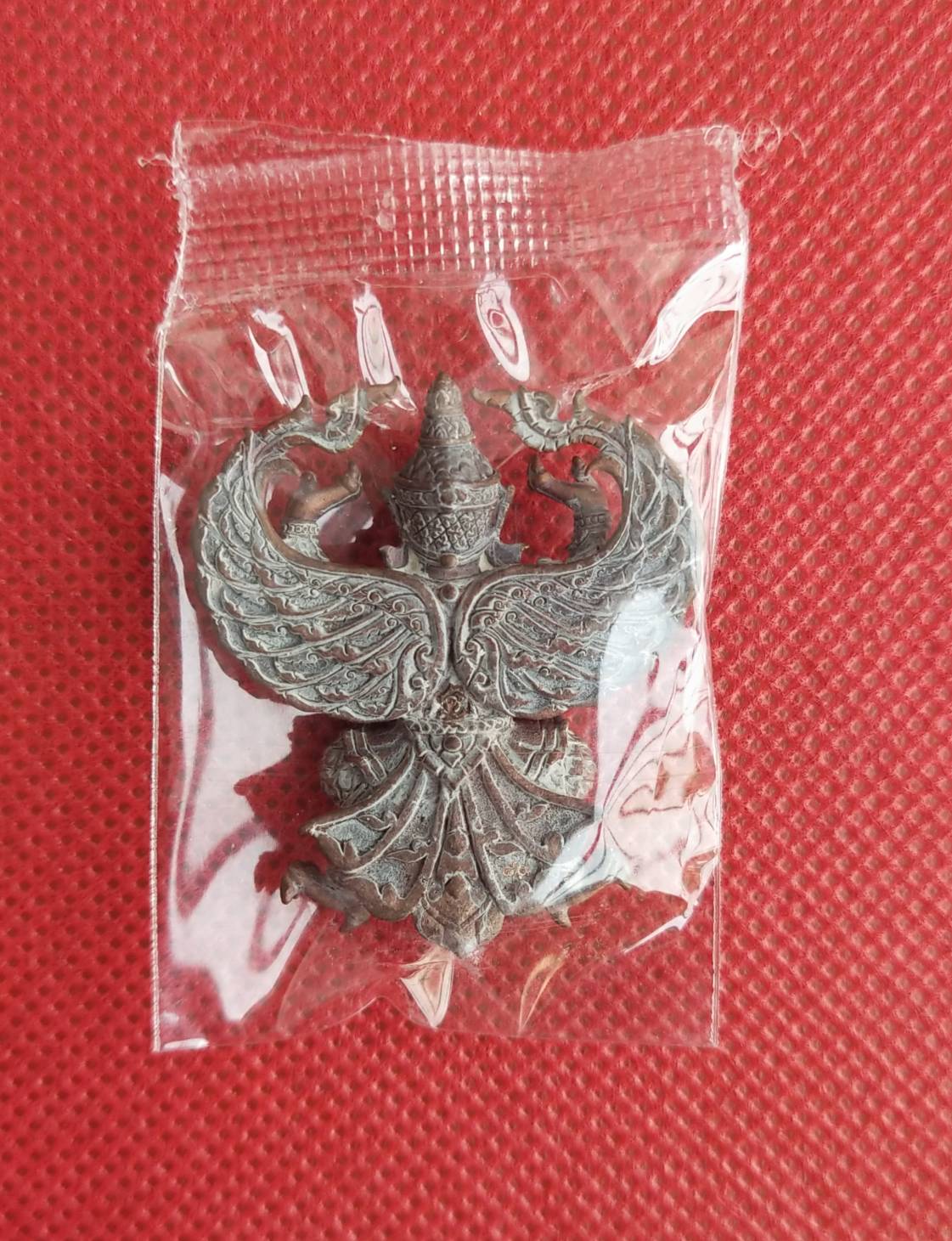 พญาสุบรรณครุฑ รุ่นแรก หลวงพ่อวิชิต วัดป่าเขาปลวก จ.บุรีรัมย์ ปี 2564