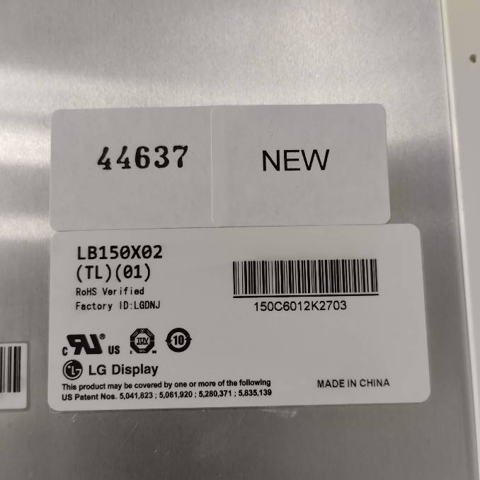 LCD PANEL " LG PHILIPS " MODEL : LB150X02(TL)(01)