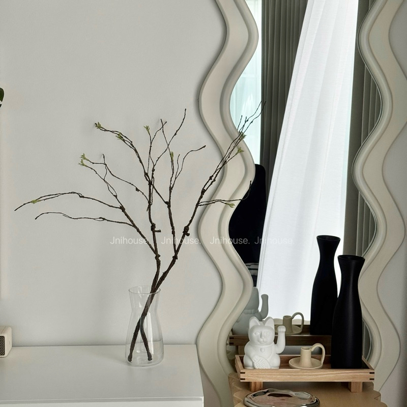 [พร้อมส่ง] Jnihouse : กิ่งไม้ประดิษฐ์สูง 70 cm (มีใบจิ๋วๆที่ปลายก้าน)