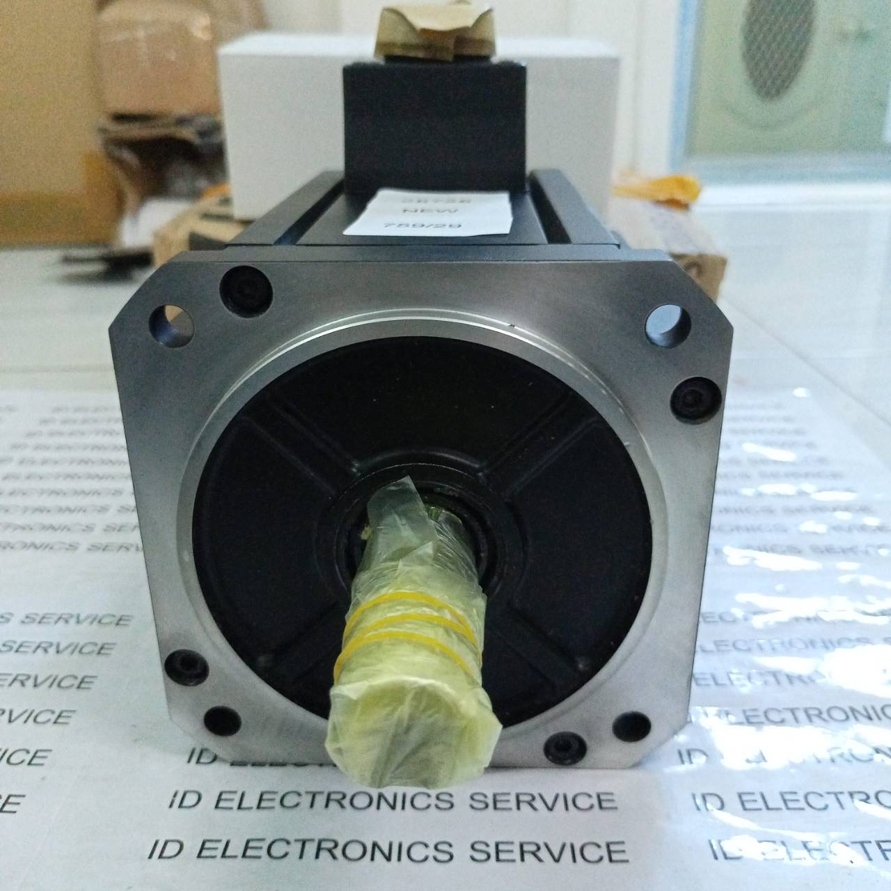 SERVO MOTOR " PANASONIC " MODEL : MDME302GCC
