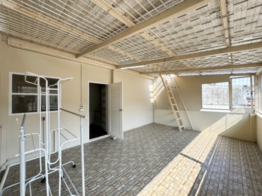 ขายทาวน์เฮ้าส์ 4 ชั้น หมู่บ้านวราธรวิลล์ พัฒนาการ 44 พร้อมเข้าอยู่ 1 พ.ค. (N.1394)