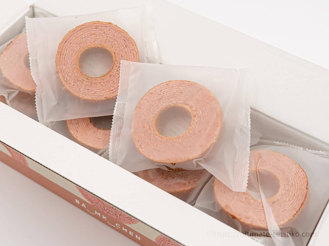 เค้กขอนไม้ MOIST AND SMOOTH Baumkuchen Strawberry