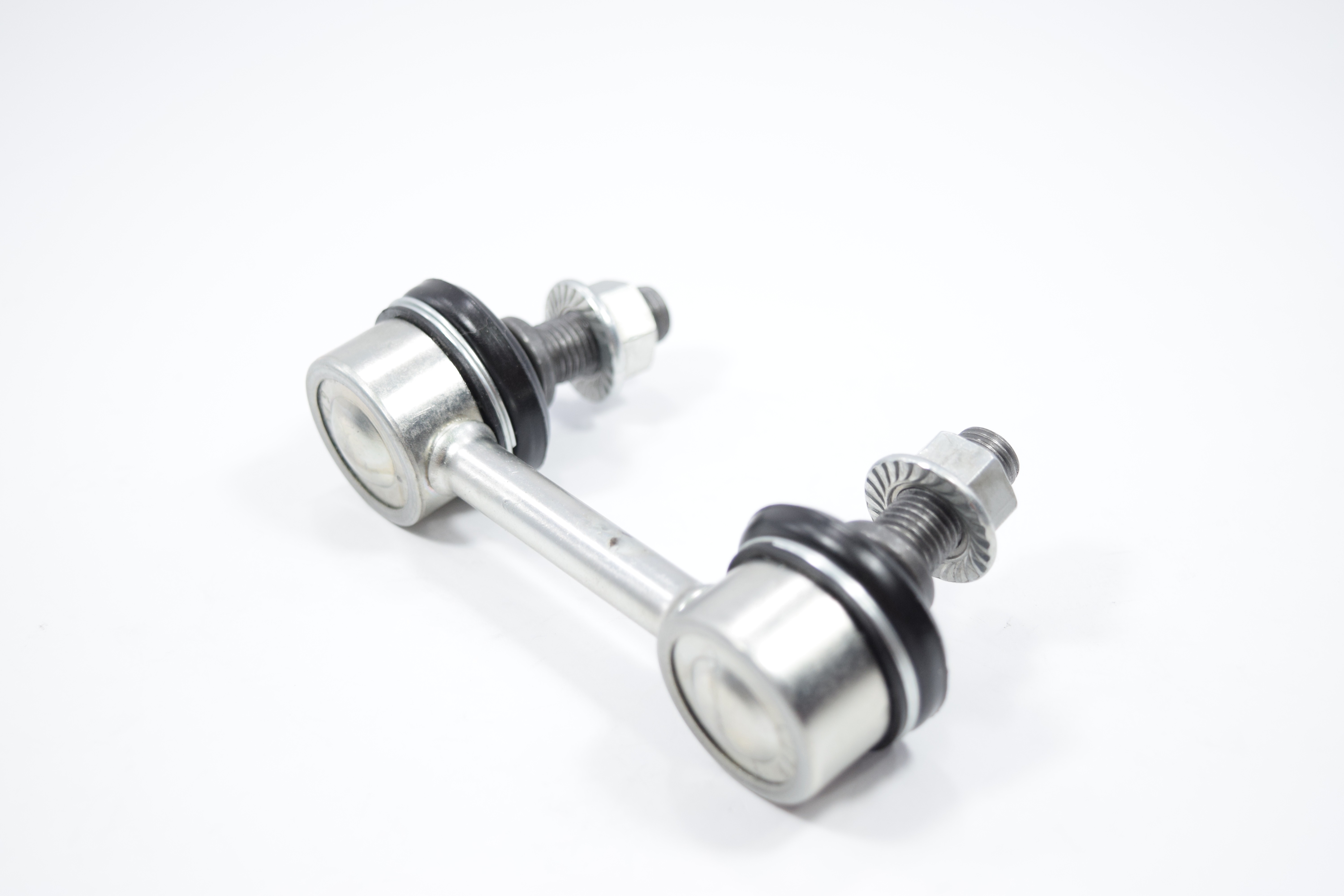 (ประกัน 6 เดือน) ลูกหมากกันโคลงหลัง MITSUBSHI E-CAR ปี 1992-1996 / ท้ายเบนซ์ ปี 1996-2002 / E-CAR มาเลเซีย มิตซูบิชิ อีคาร์ / ขนาด ยาว A 78 mm. / เกลียวเสื้อ B 10 mm. / ตัวเลขบอกทิศ C 24 / 3L-7705 / ยี่ห้อ 333 (1คู่ 2 ตัว) (STABILIZER LINK REAR) (ซ้าย / ข