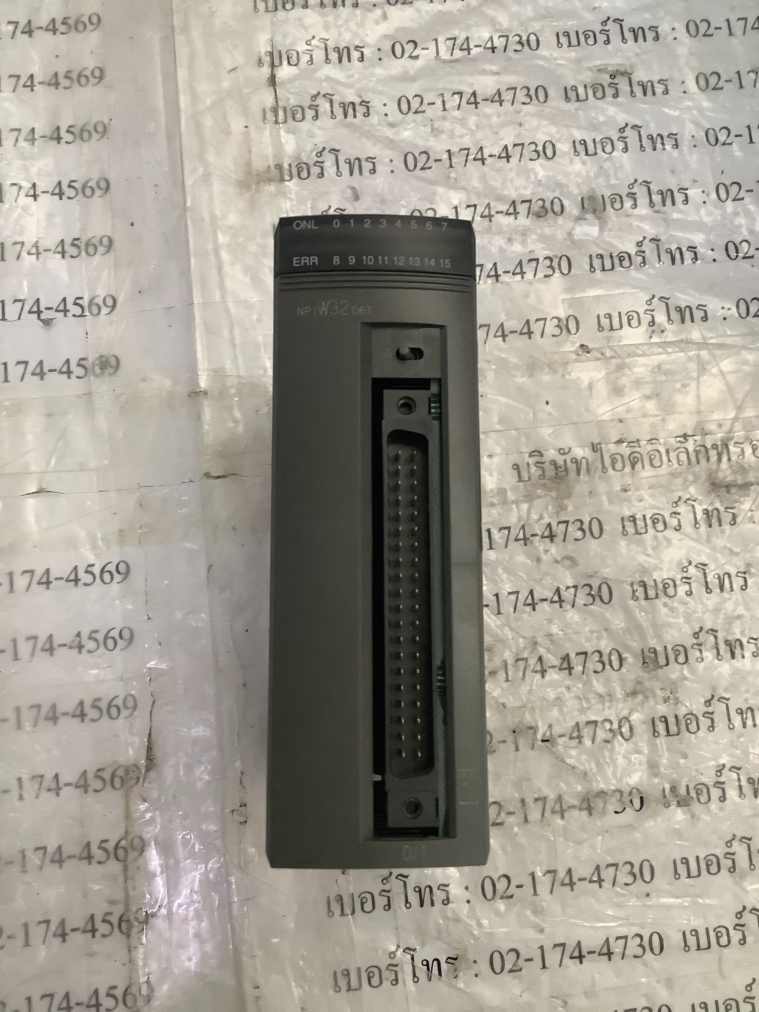 PLC " FUJI " MODEL : NP1W3206T