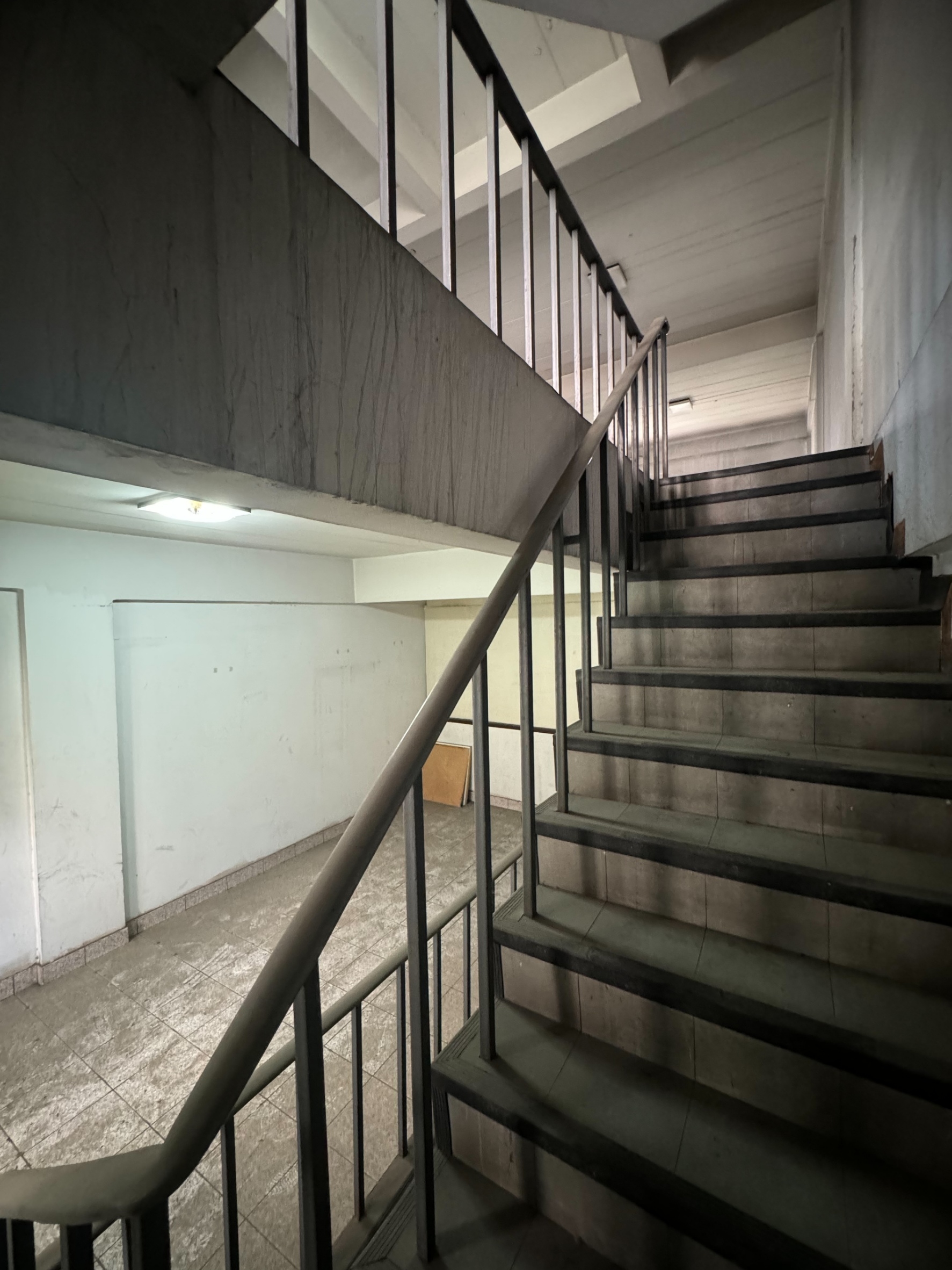 *ให้เช่าอาคารพาณิชย์ 4.5 ชั้น ทำเลดี ย่านสุขุมวิท 71 (ปรีดีพนมยงค์)* (N.1034)