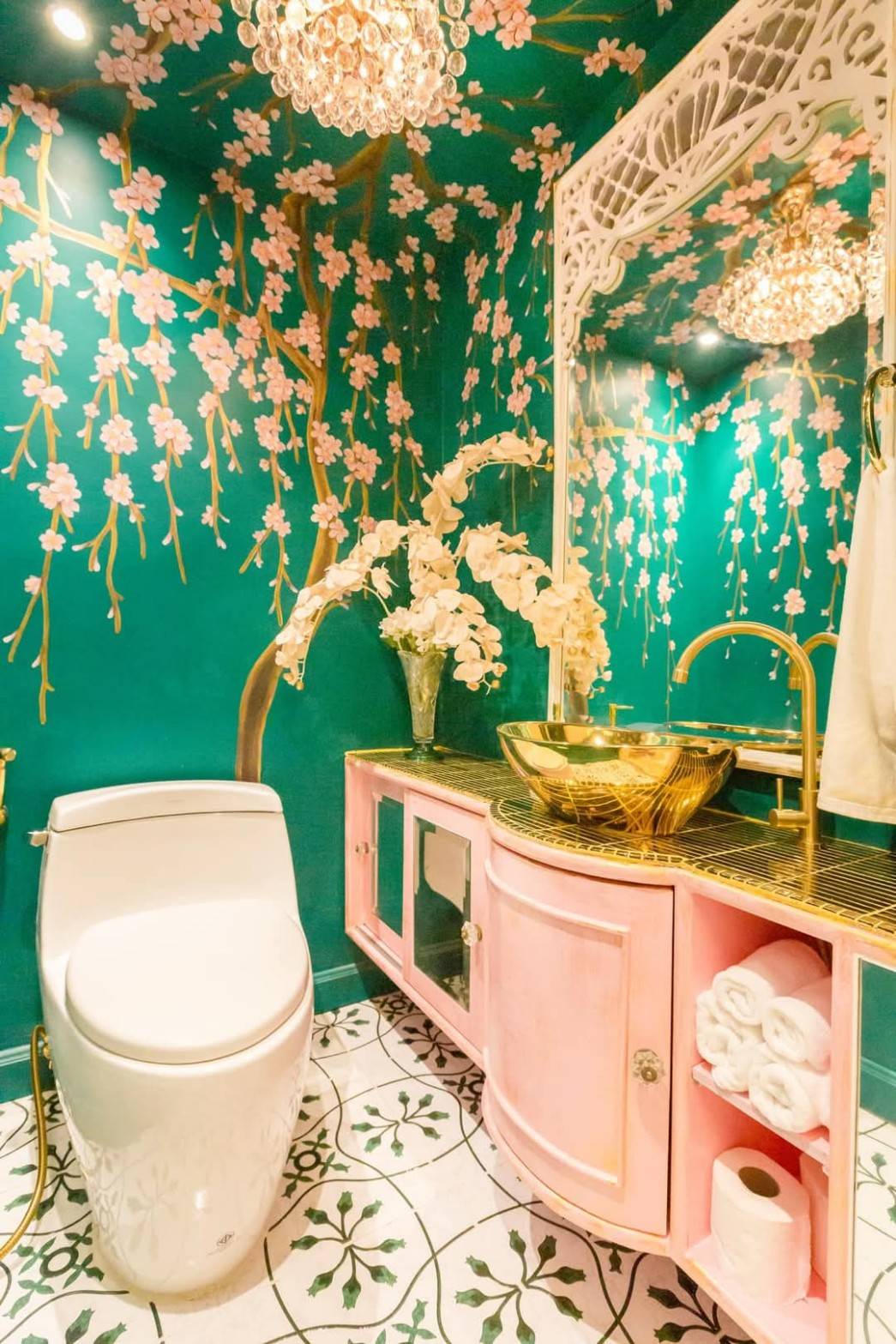 ให้เช่า พูลวิลล่า4ชั้น สวยมากพร้อม Home Bar คริสตัลวิลล์ ซอยประดิษฐ์มนูธรรม 19 ใกล้Central Eastville ค่าเช่า 129,000 บาท/เดือน (N.1545)